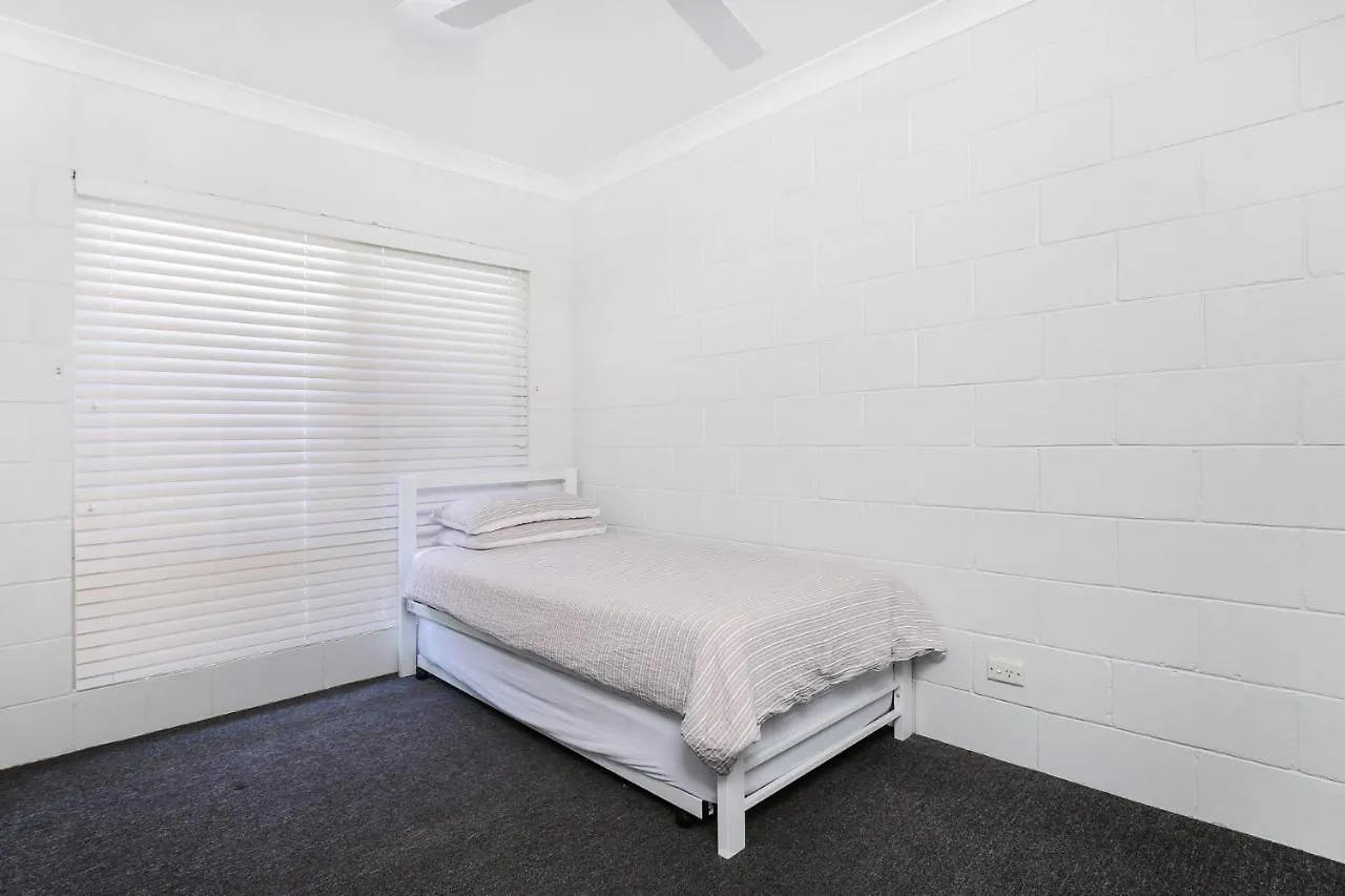 Booker Pde 34 Unit 2 Pet Friendly Villa Pelican Waters 0*,  Australia